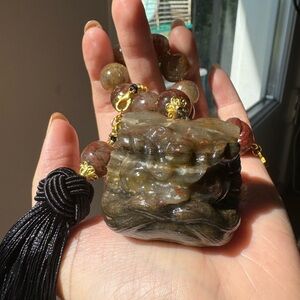 Natural Quartzite Jade Bangle 佘太翠 She Tai Cui